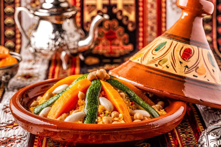 Cenas con espectáculos imprescindibles en Marrakech