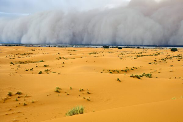 Tormentas de arena en el desierto de Merzouga