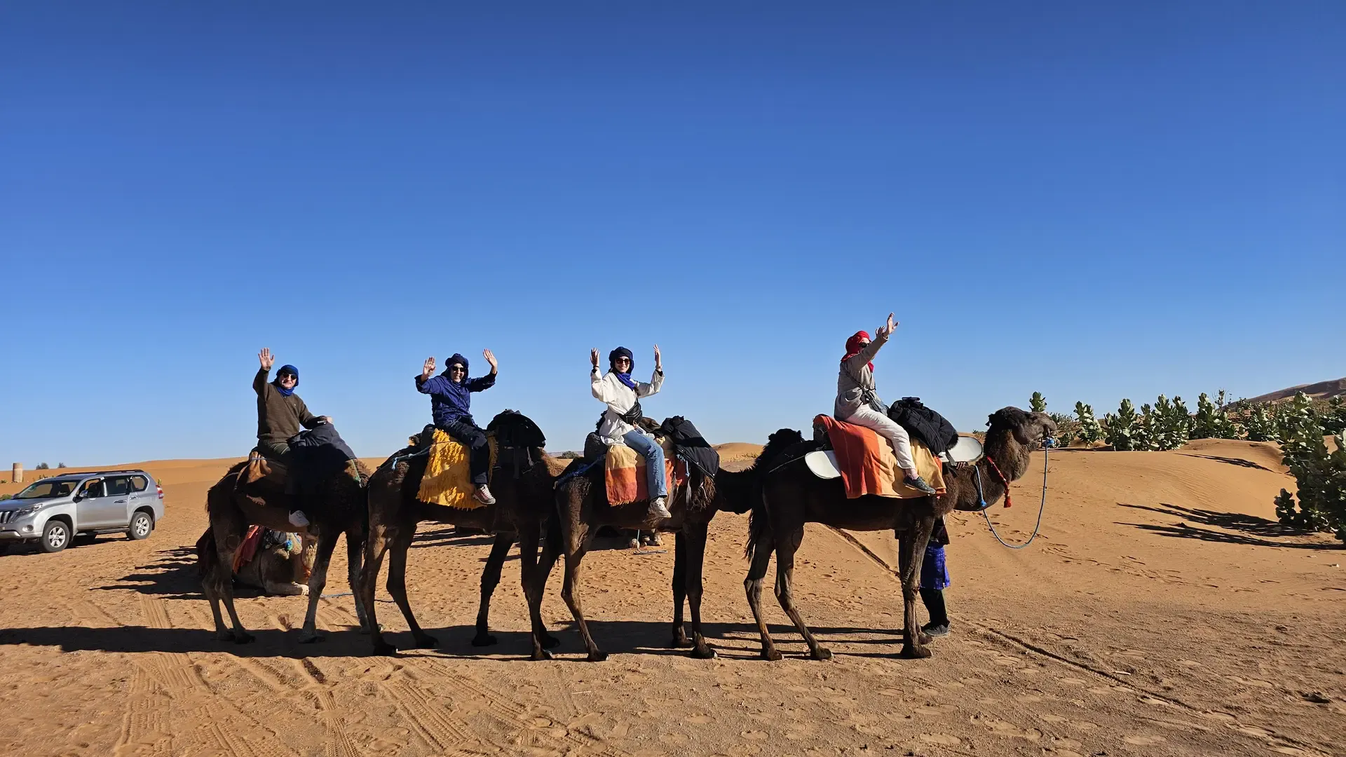 Tour de 3 días de Fez a Marrakech vía desierto, paseo en camello en el Sahara