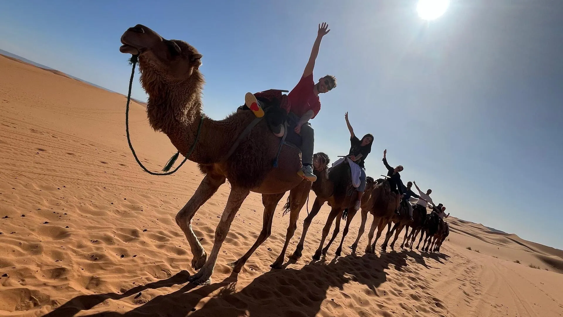 Paseo en dromedario por las dunas de Erg Chebbi, tour de 2 días desde Marrakech a Merzouga