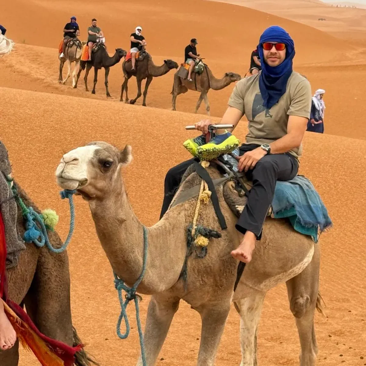 paseo-en-camello-en-tour-3-días-de-Marrakech-al-desierto